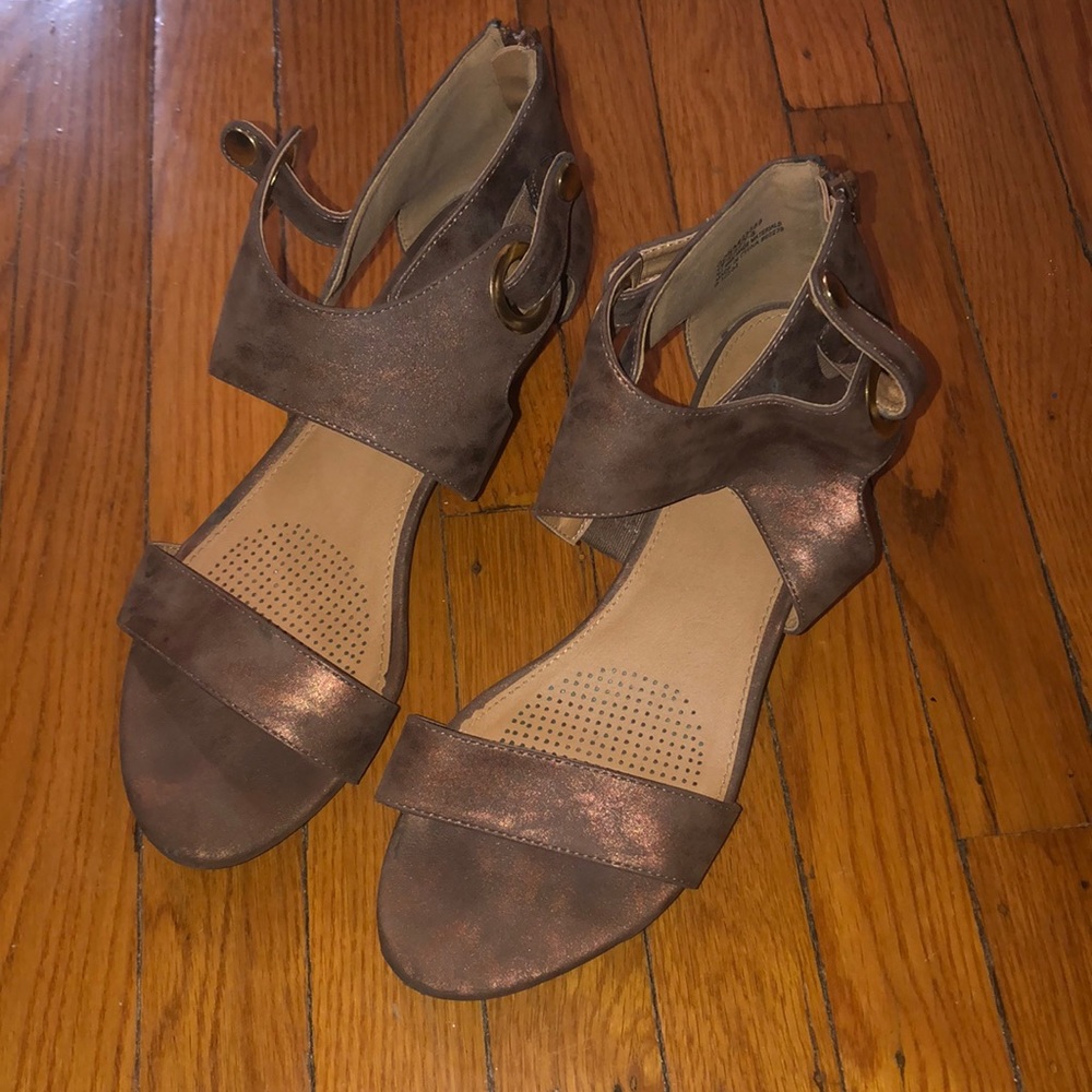 Comfortview wedge sandal size 10